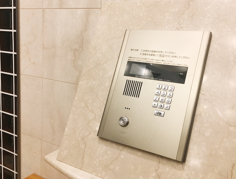 オートロックの操作盤