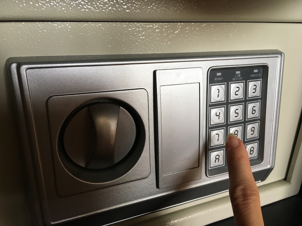 テンキー式金庫