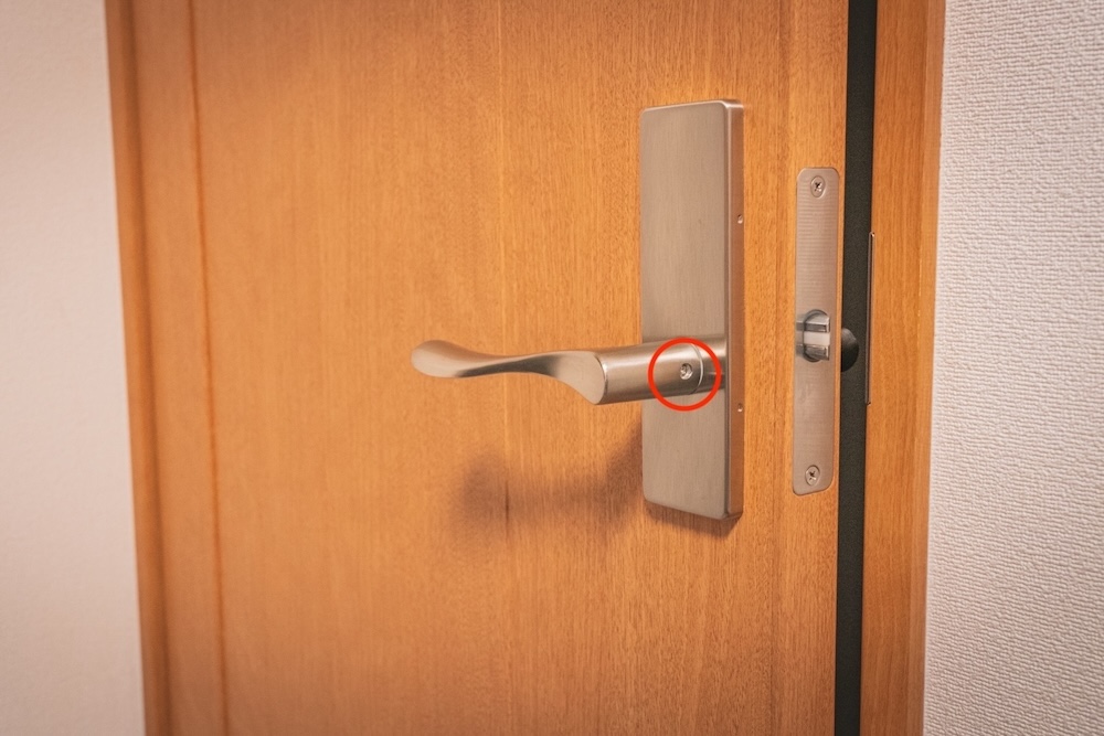 ドアノブのネジ