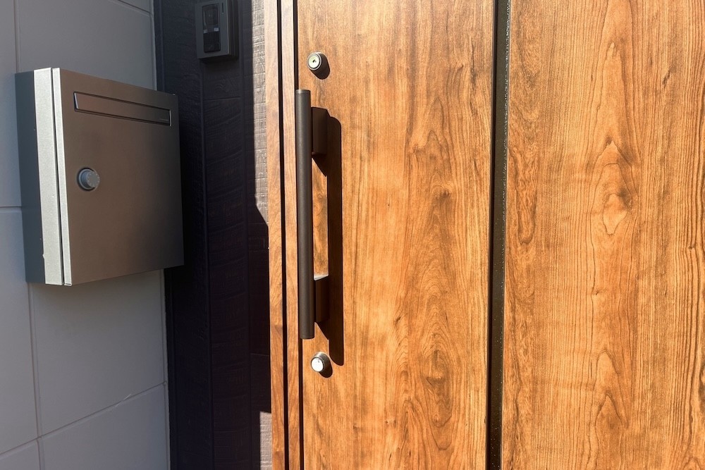 プッシュプル錠