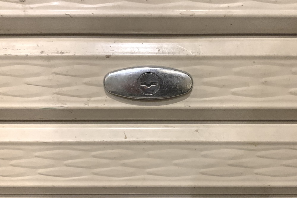 シャッターの鍵