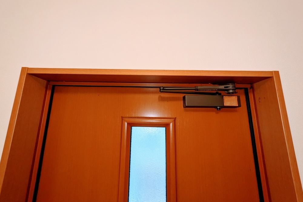 建て付けが悪い玄関ドア